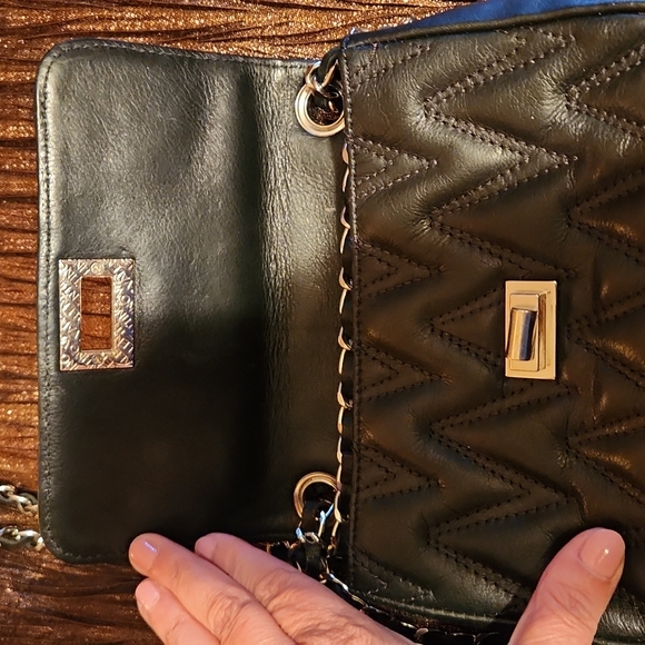 Valentino diamond rockstudded quilted leather cross body. - Picture 3 of 4